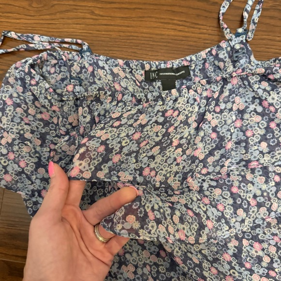 INC Silk Removable Strap Ruffle Tank Floral Top Size 6 Blue Pink Purple White - Picture 4 of 10